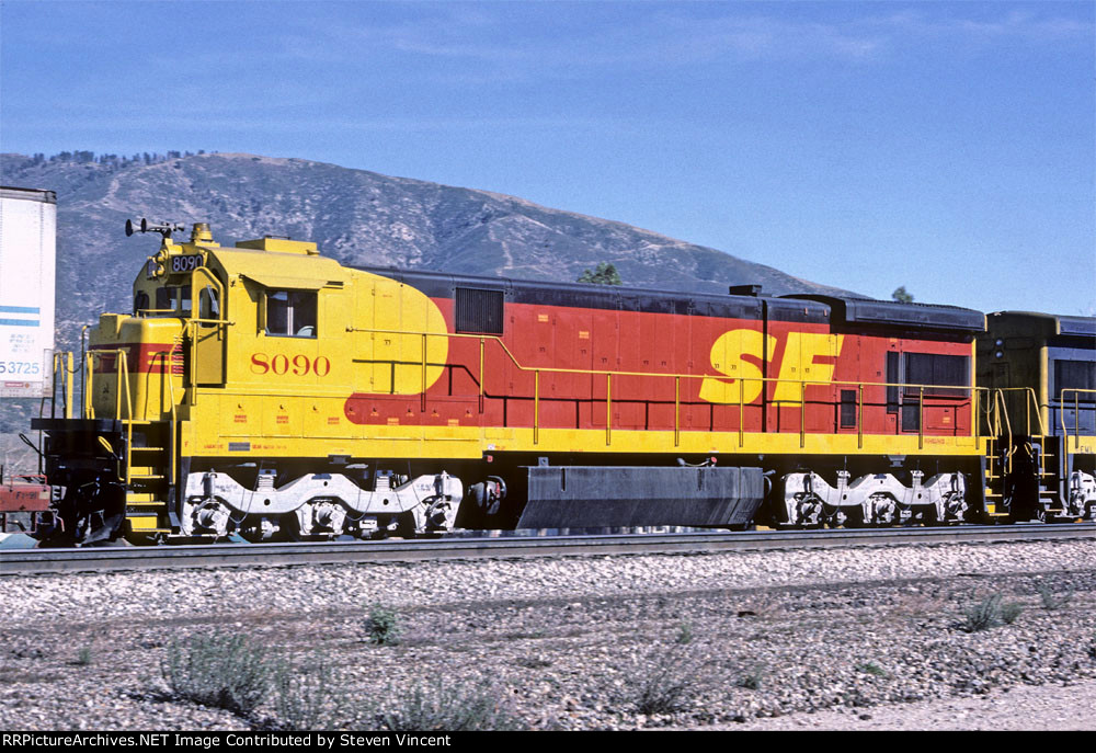 Santa Fe C30-7 ATSF #8090